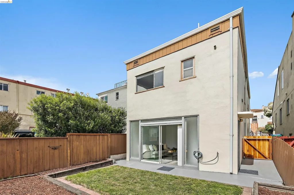 910 Pierce Street Albany CA 94706