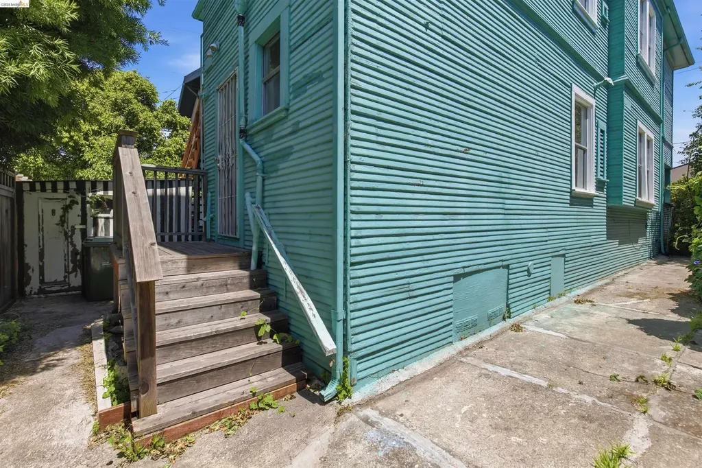 3202 Shattuck Avenue Berkeley CA 94705