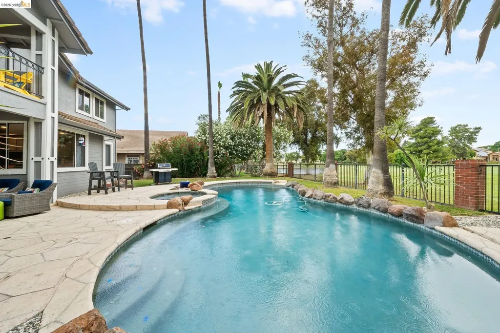 2147 Saint Andrews Court Discovery Bay CA 94505