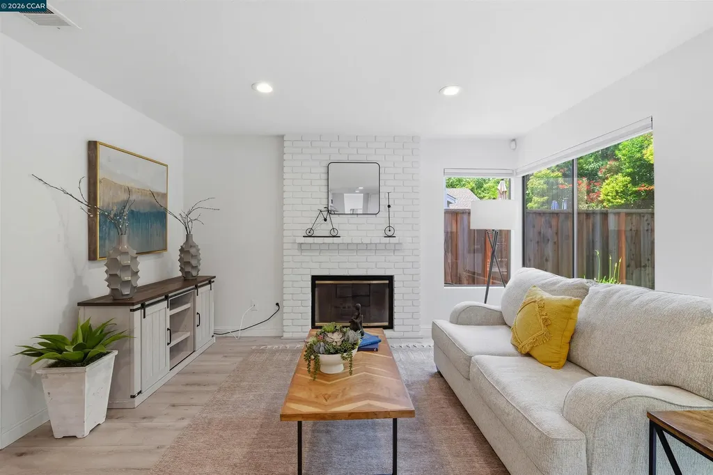 360 Flaming Oak Drive Pleasant Hill CA 94523