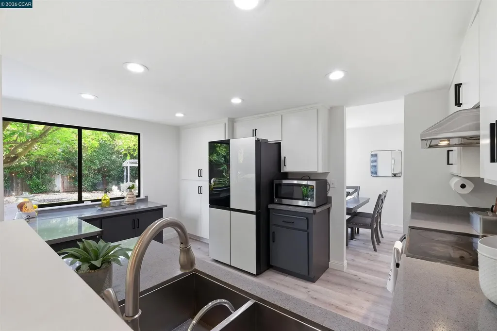 360 Flaming Oak Drive Pleasant Hill CA 94523