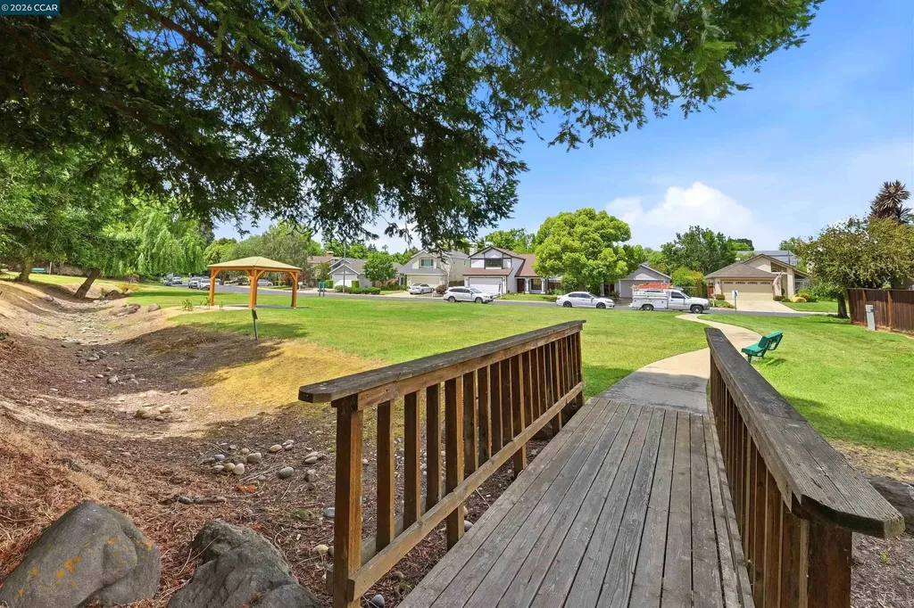 360 Flaming Oak Drive Pleasant Hill CA 94523