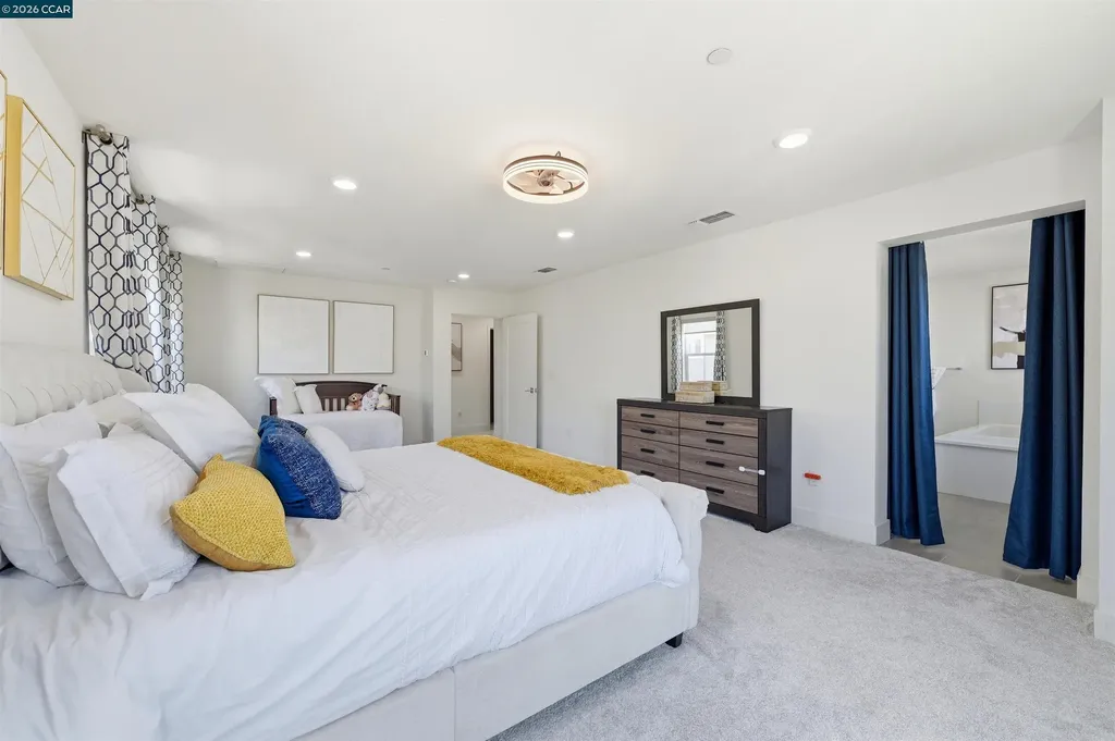37352 Watersail Way Newark CA 94560