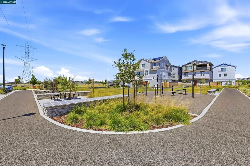 37352 Watersail Way Newark CA 94560