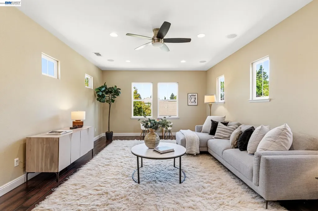 3734 Mohr Avenue Pleasanton CA 94588