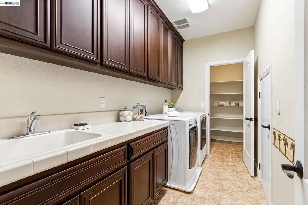 3734 Mohr Avenue Pleasanton CA 94588