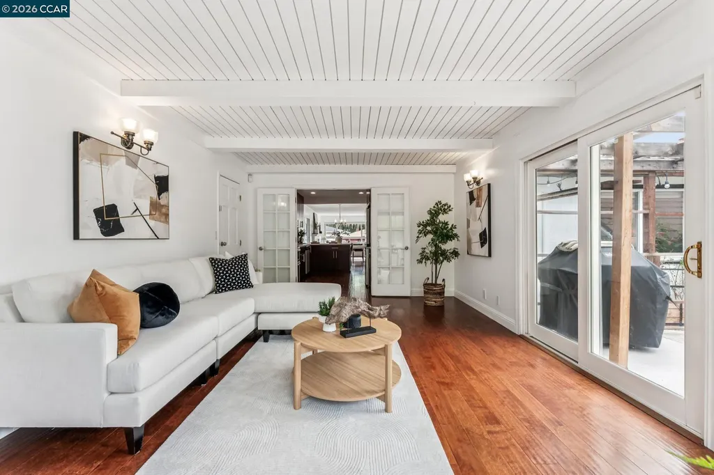 4037 Rusting Avenue Oakland CA 94605