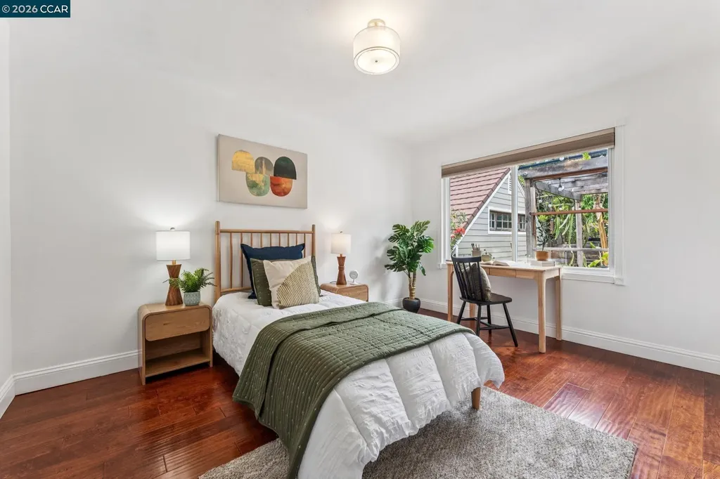 4037 Rusting Avenue Oakland CA 94605