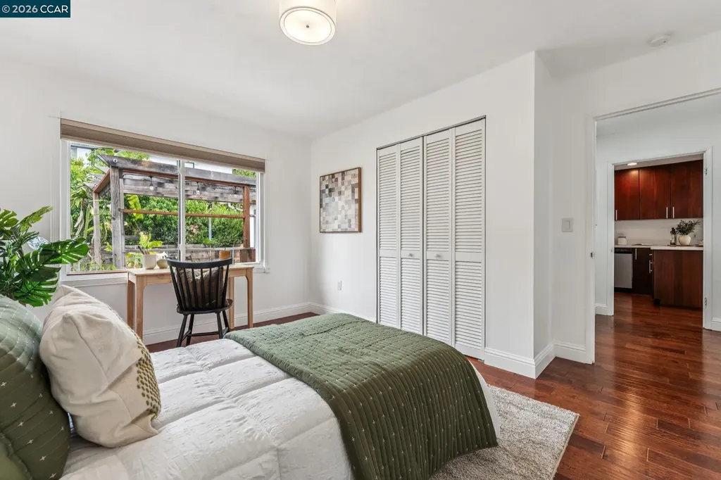 4037 Rusting Avenue Oakland CA 94605
