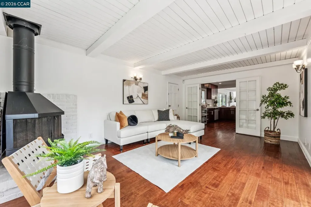 4037 Rusting Avenue Oakland CA 94605