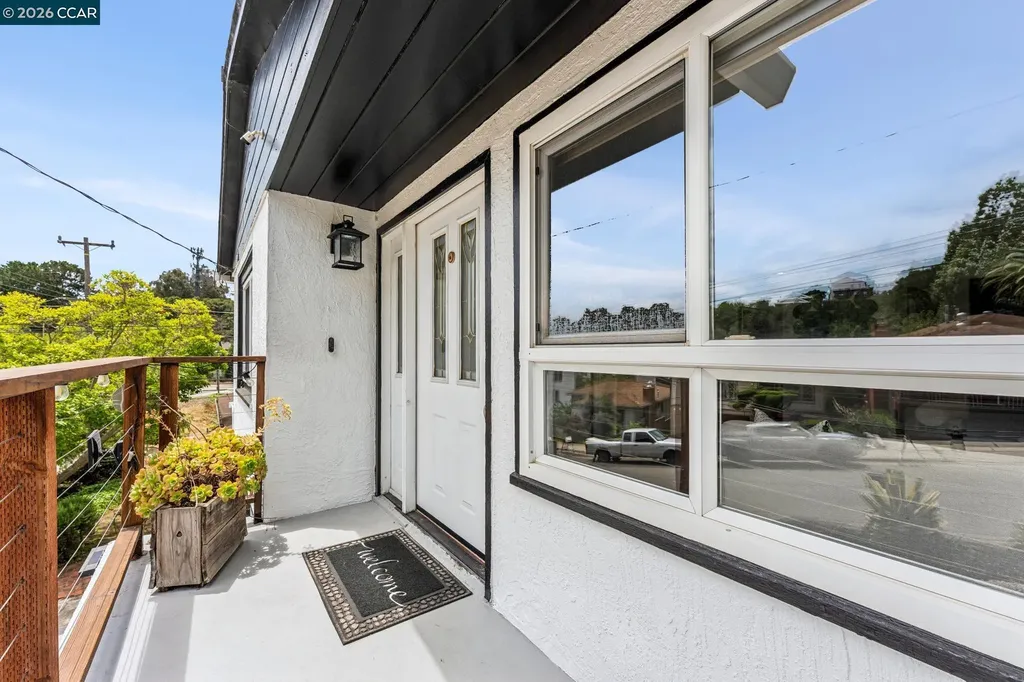 4037 Rusting Avenue Oakland CA 94605