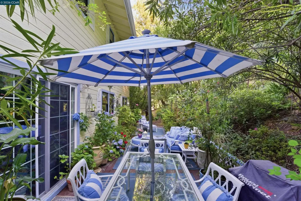 407 Country Club Lane Napa CA 94558