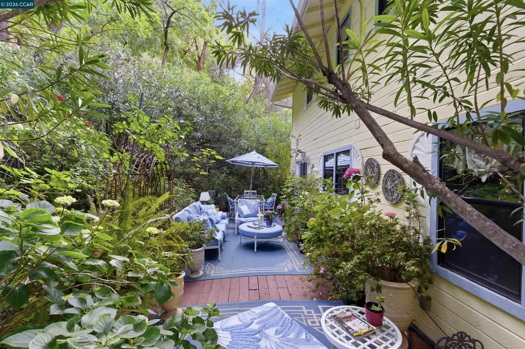 407 Country Club Lane Napa CA 94558