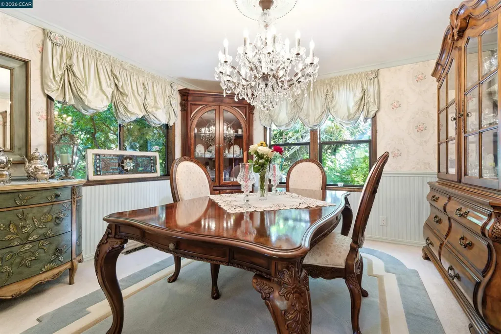407 Country Club Lane Napa CA 94558