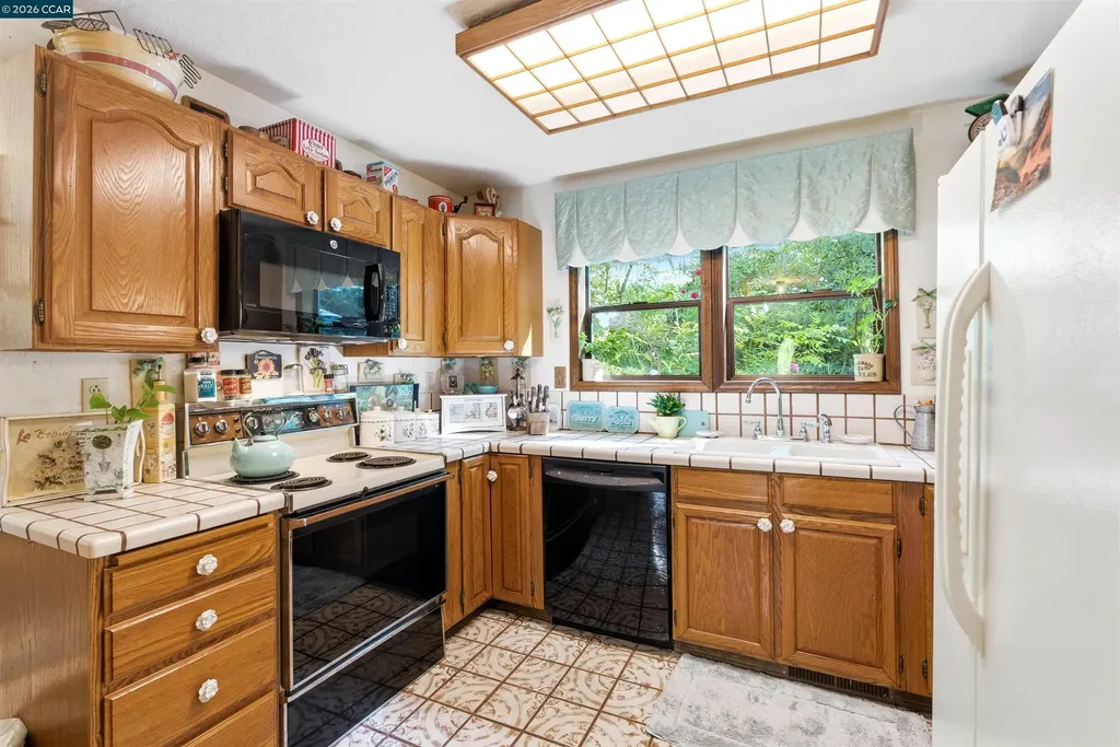 407 Country Club Lane Napa CA 94558