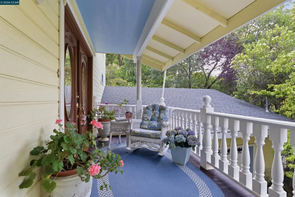 407 Country Club Lane Napa CA 94558