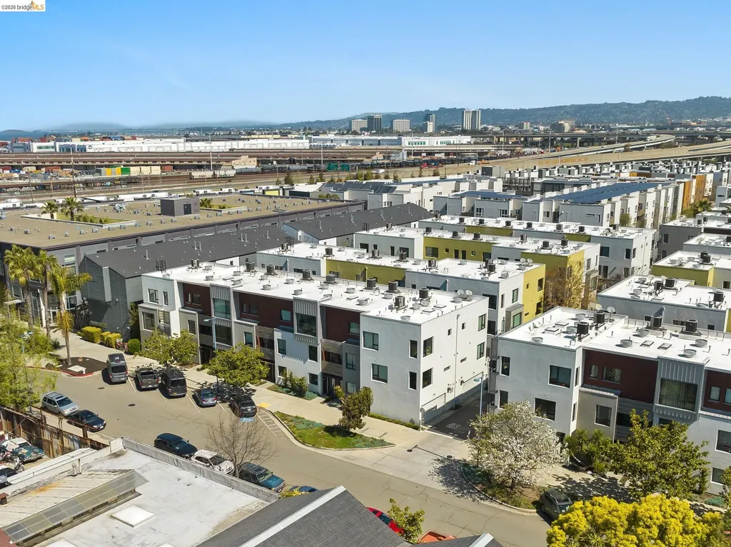 1780 12th Street Oakland CA 94607