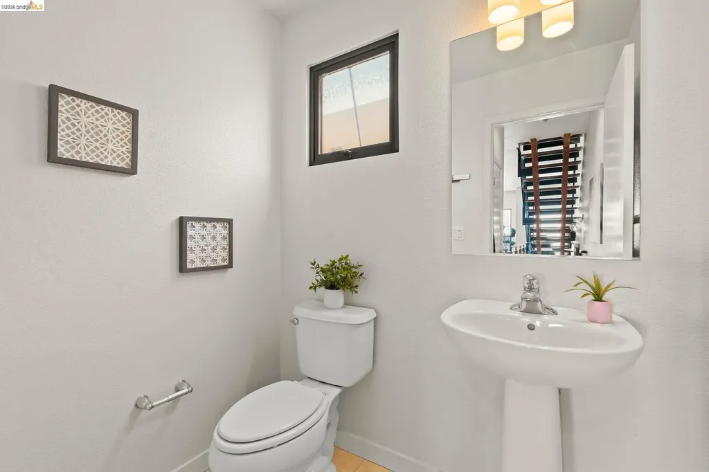1780 12th Street Oakland CA 94607