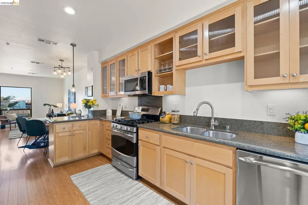 1780 12th Street Oakland CA 94607