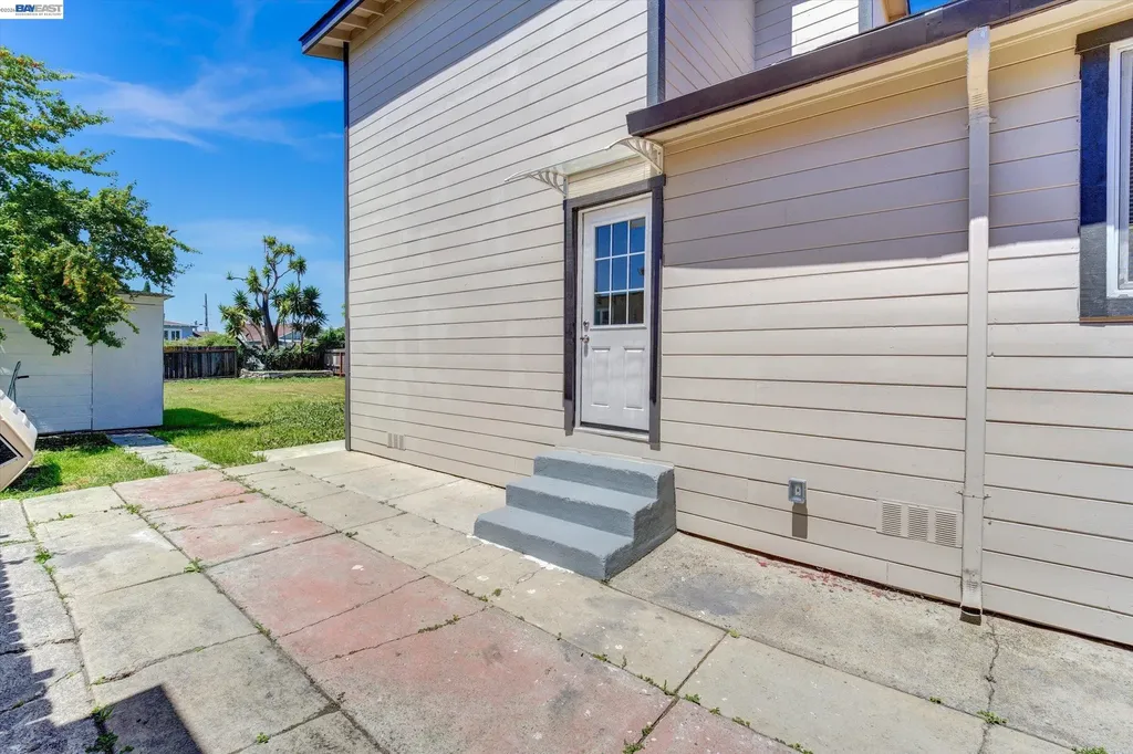 6225 Harmon Avenue Oakland CA 94621