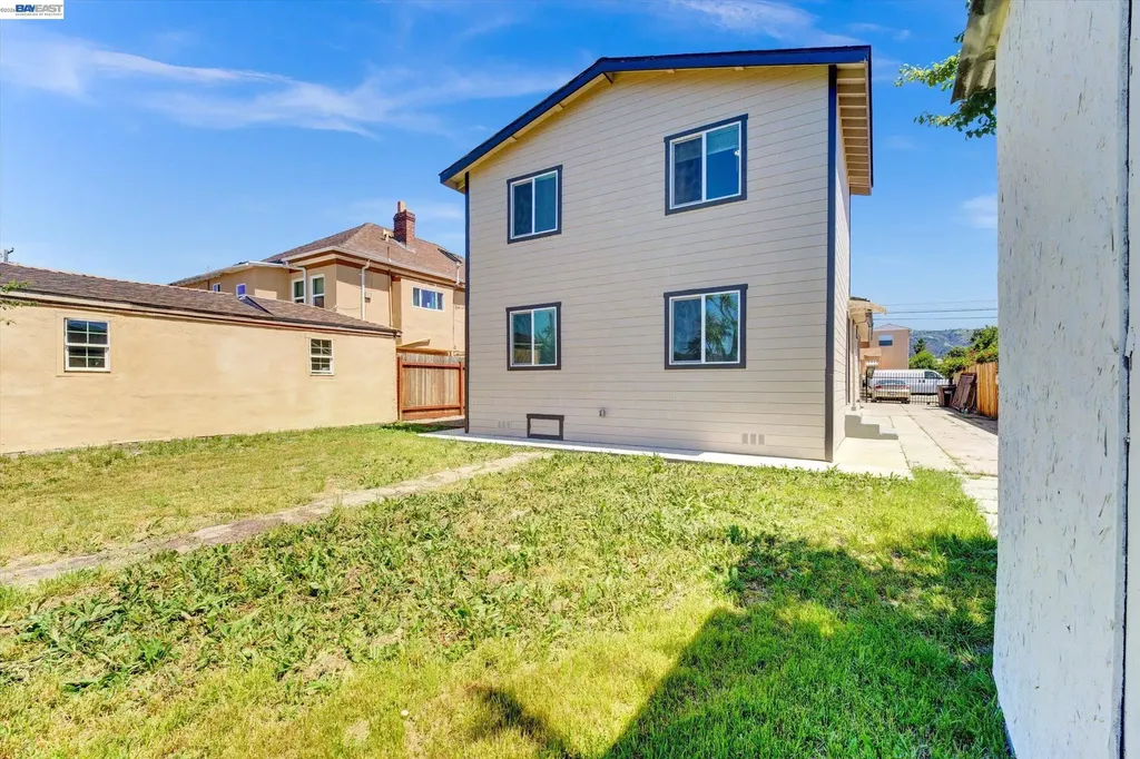 6225 Harmon Avenue Oakland CA 94621