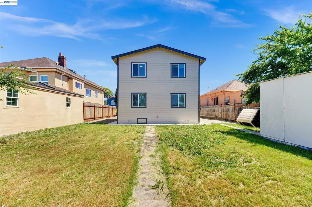 6225 Harmon Avenue Oakland CA 94621