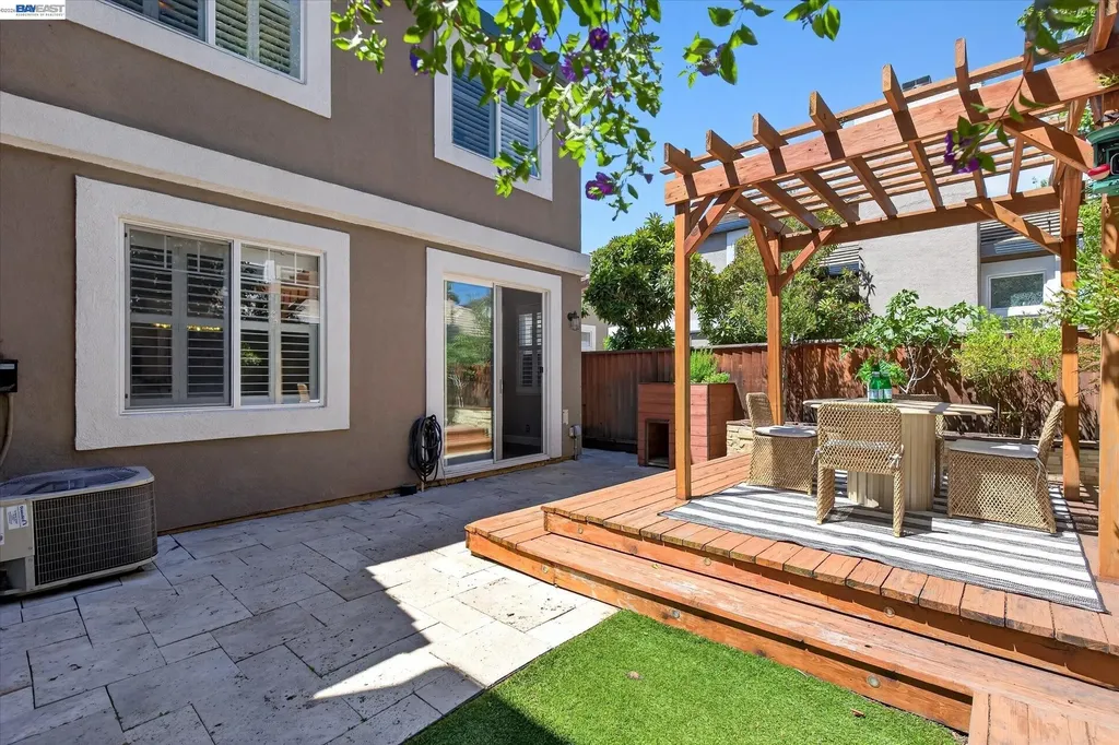 2038 Mulberry Common Livermore CA 94551