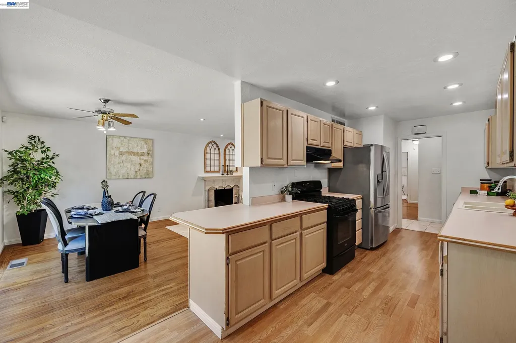 27029 Jennings Way Hayward CA 94544