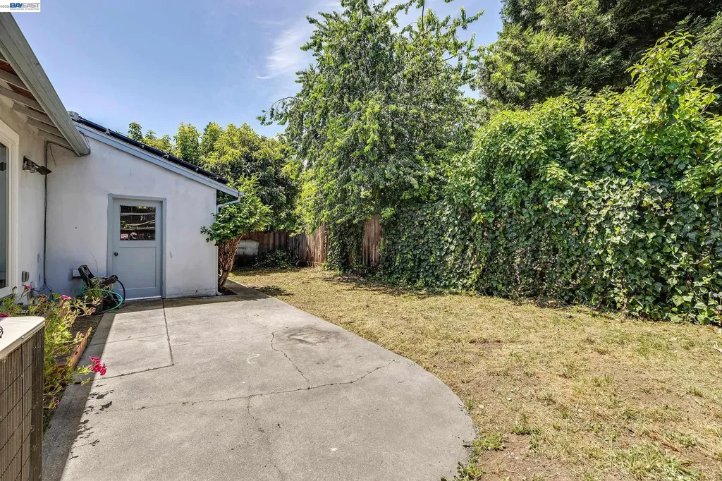 27029 Jennings Way Hayward CA 94544