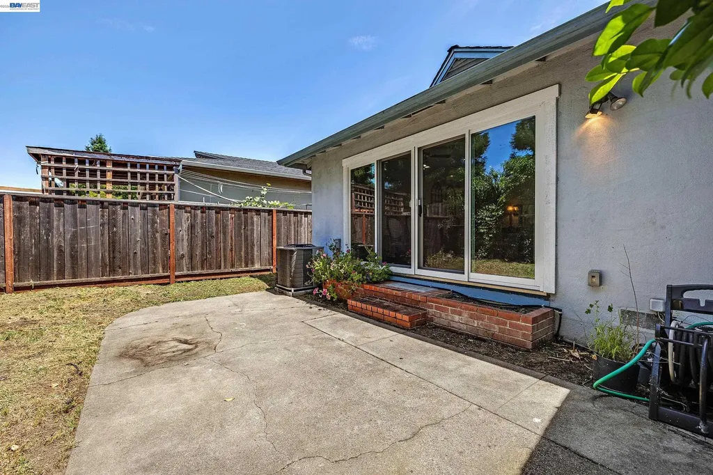 27029 Jennings Way Hayward CA 94544