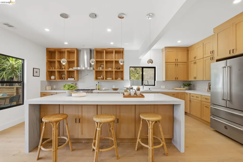 546 61st Street Oakland CA 94609