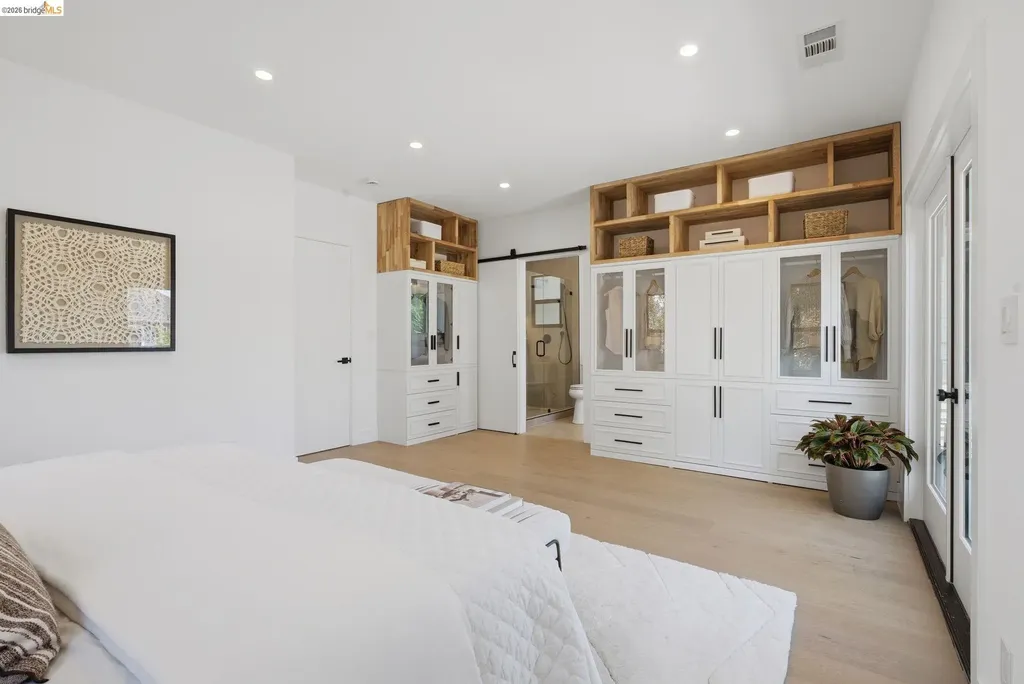 546 61st Street Oakland CA 94609