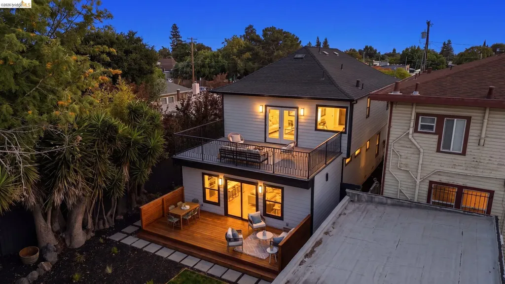 546 61st Street Oakland CA 94609