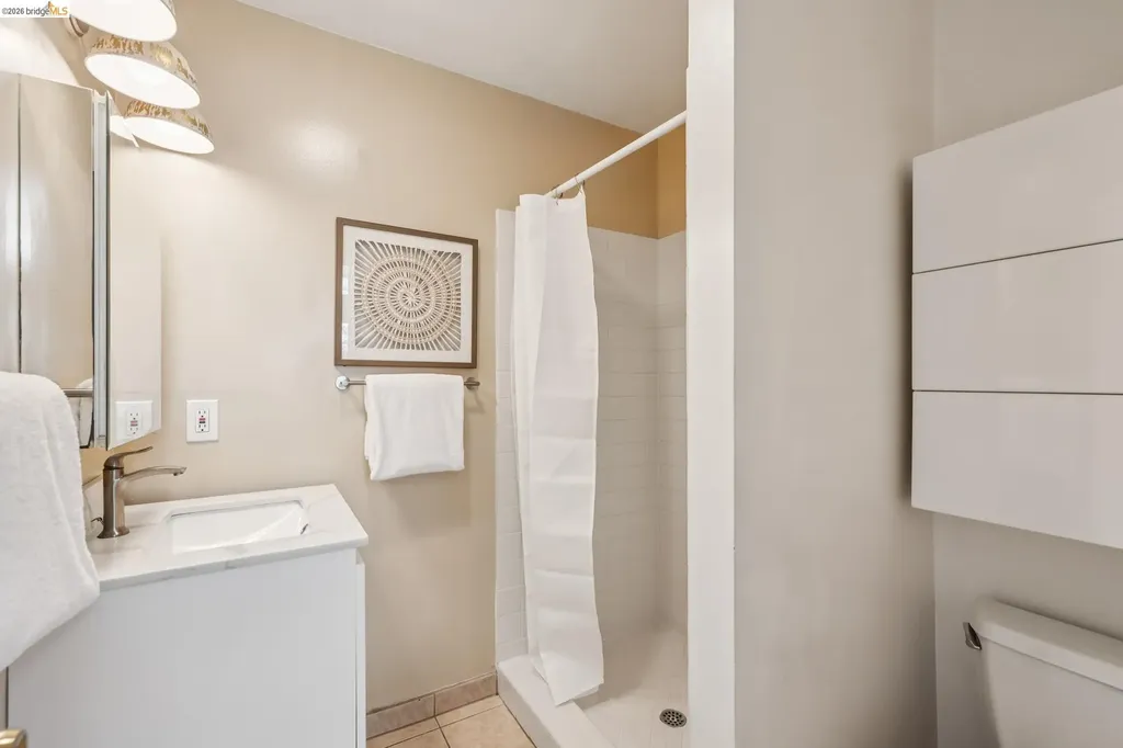 2817 Stanton Street Berkeley CA 94702