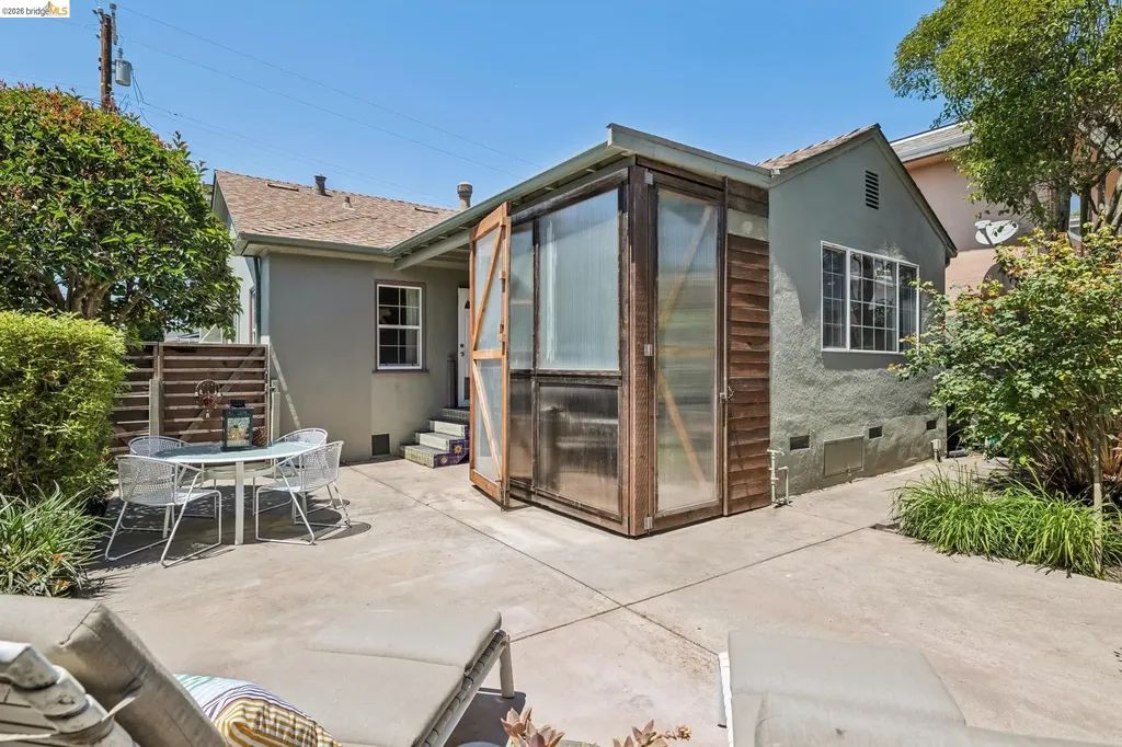 2817 Stanton Street Berkeley CA 94702