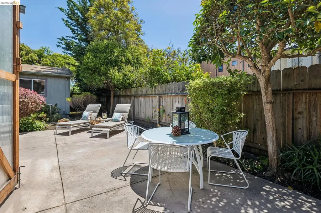 2817 Stanton Street Berkeley CA 94702