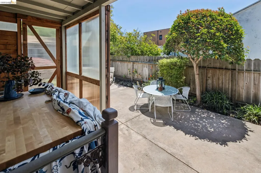 2817 Stanton Street Berkeley CA 94702