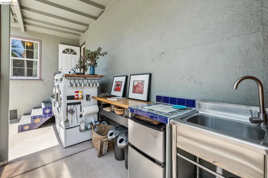 2817 Stanton Street Berkeley CA 94702