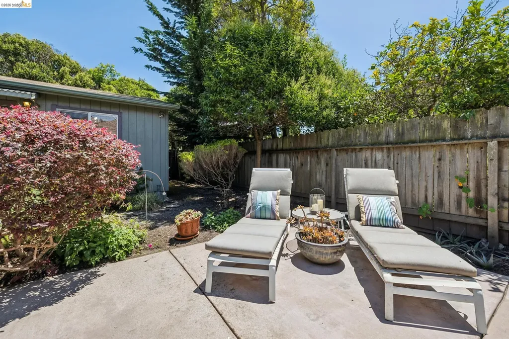 2817 Stanton Street Berkeley CA 94702