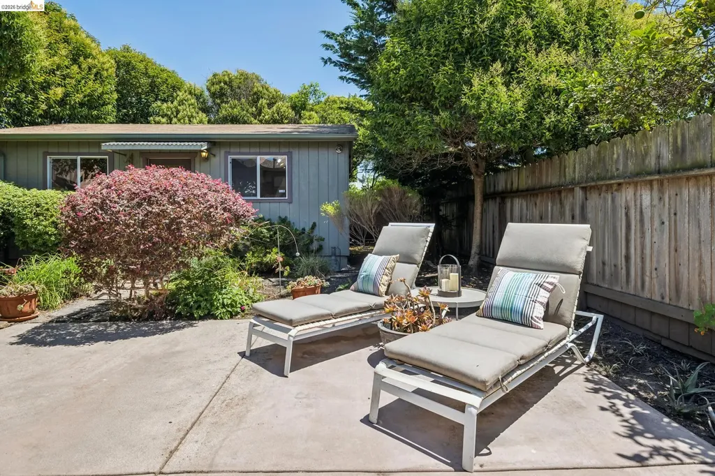 2817 Stanton Street Berkeley CA 94702