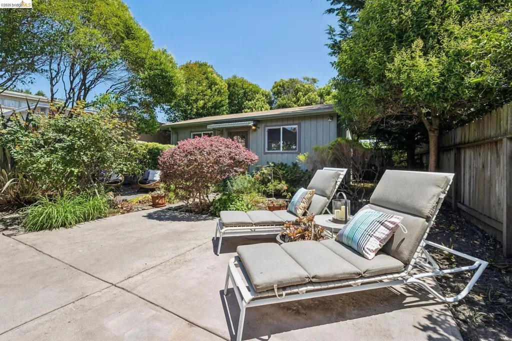 2817 Stanton Street Berkeley CA 94702