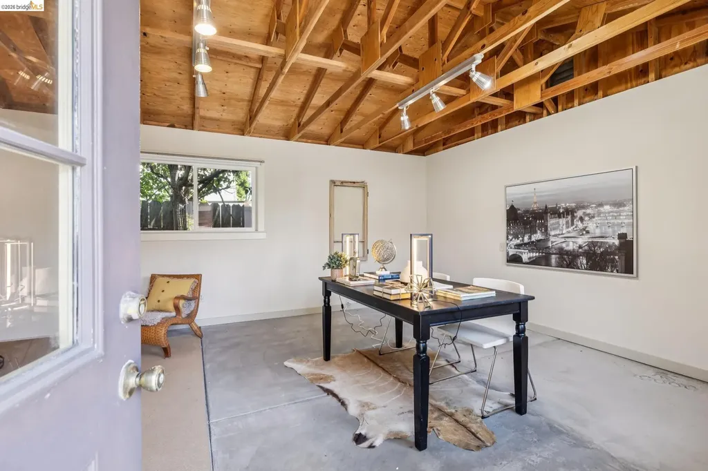 2817 Stanton Street Berkeley CA 94702