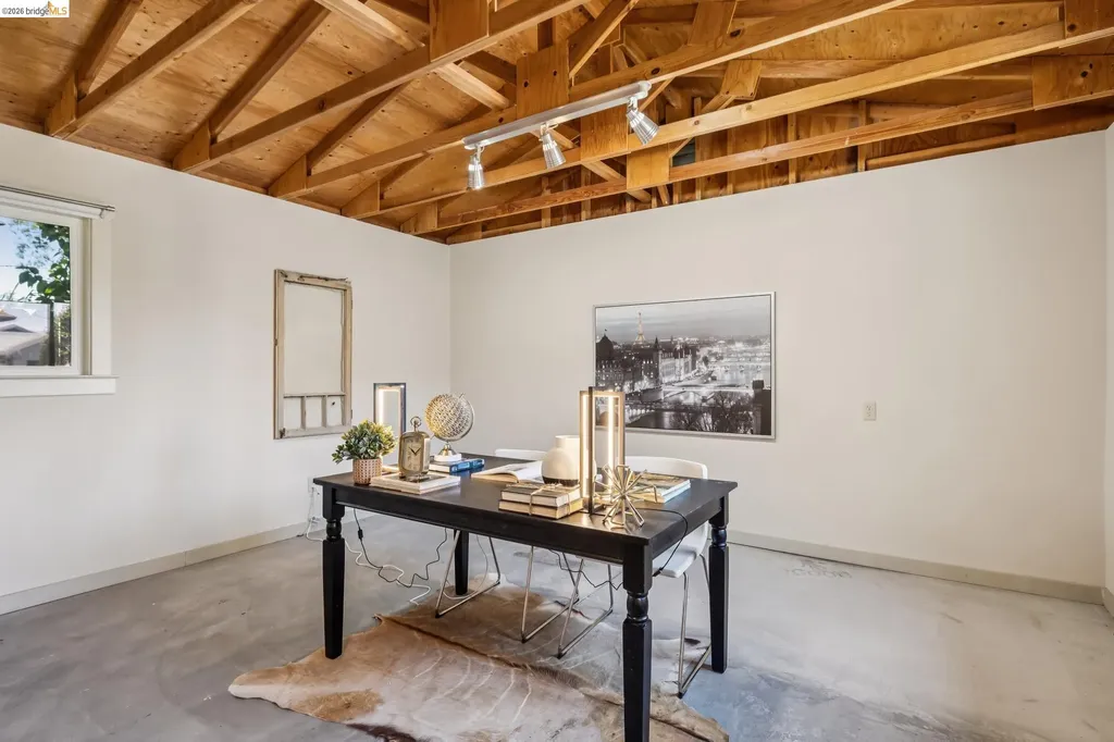 2817 Stanton Street Berkeley CA 94702