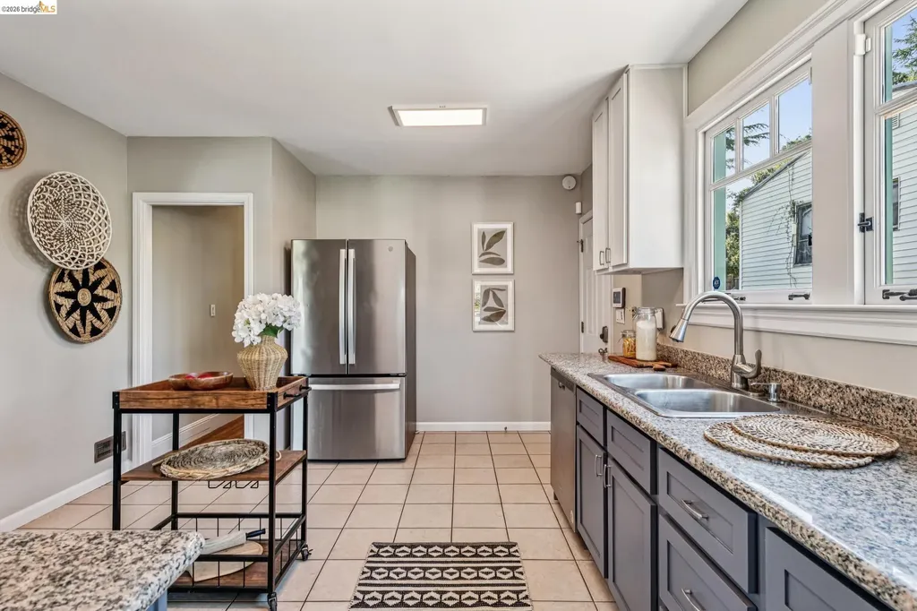 2633 22nd Avenue Oakland CA 94606