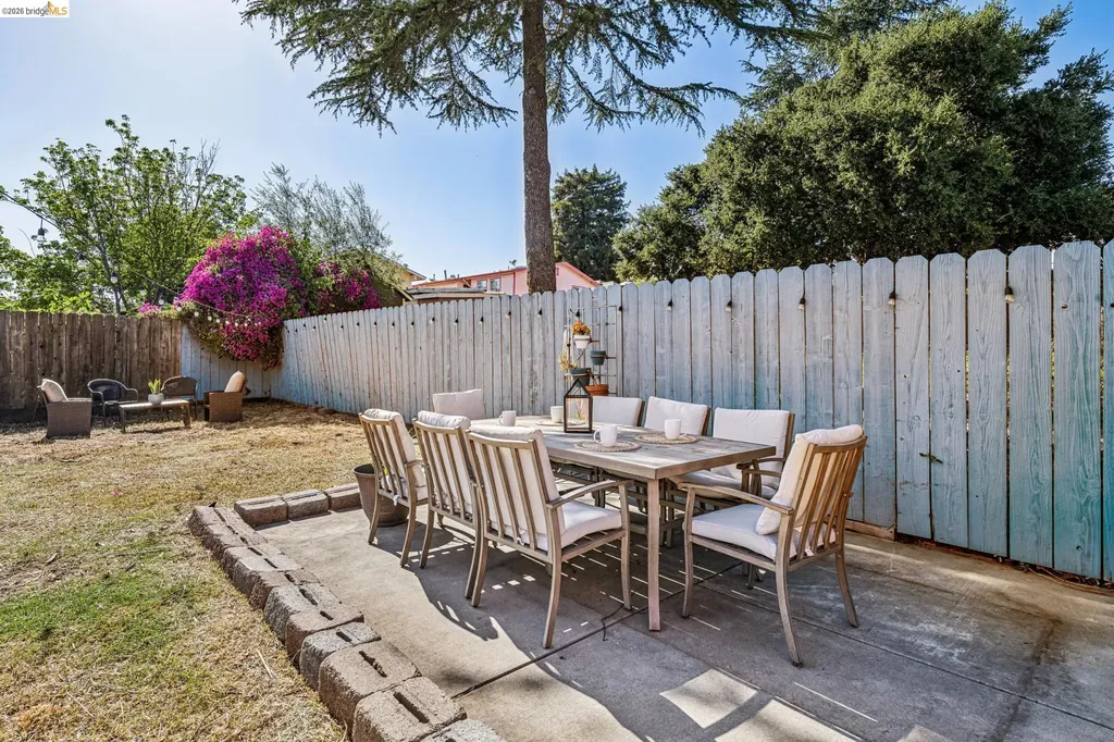 2633 22nd Avenue Oakland CA 94606