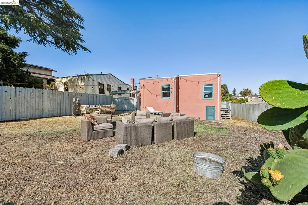 2633 22nd Avenue Oakland CA 94606