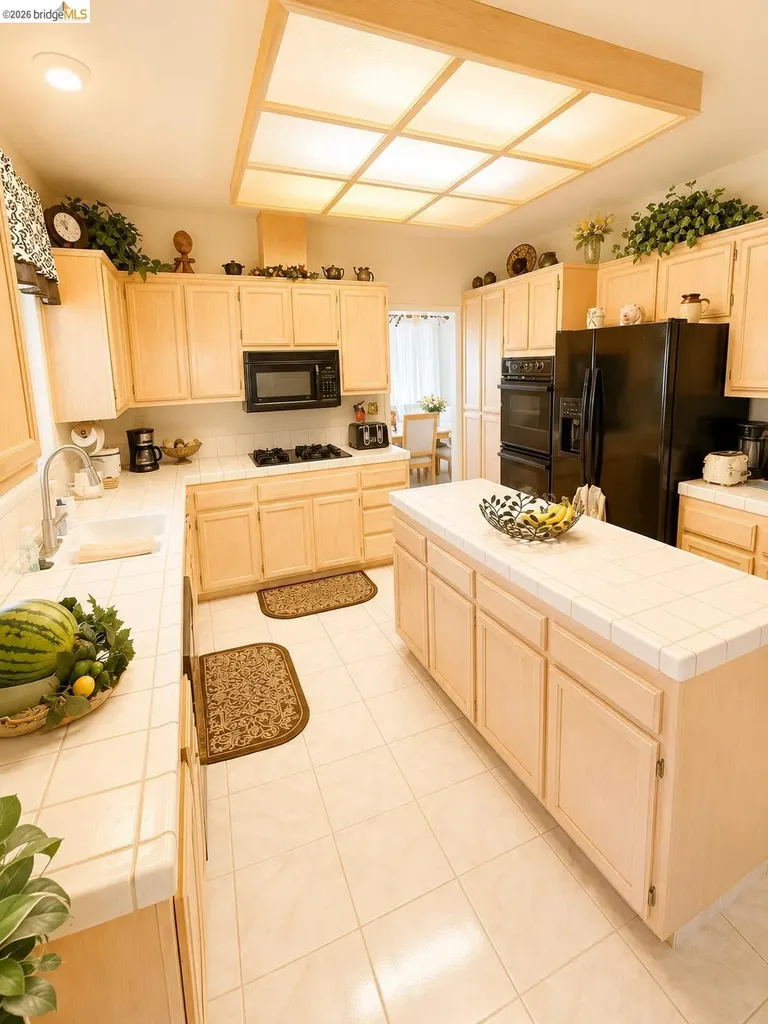 1039 Fennie Court Suisun City CA 94585