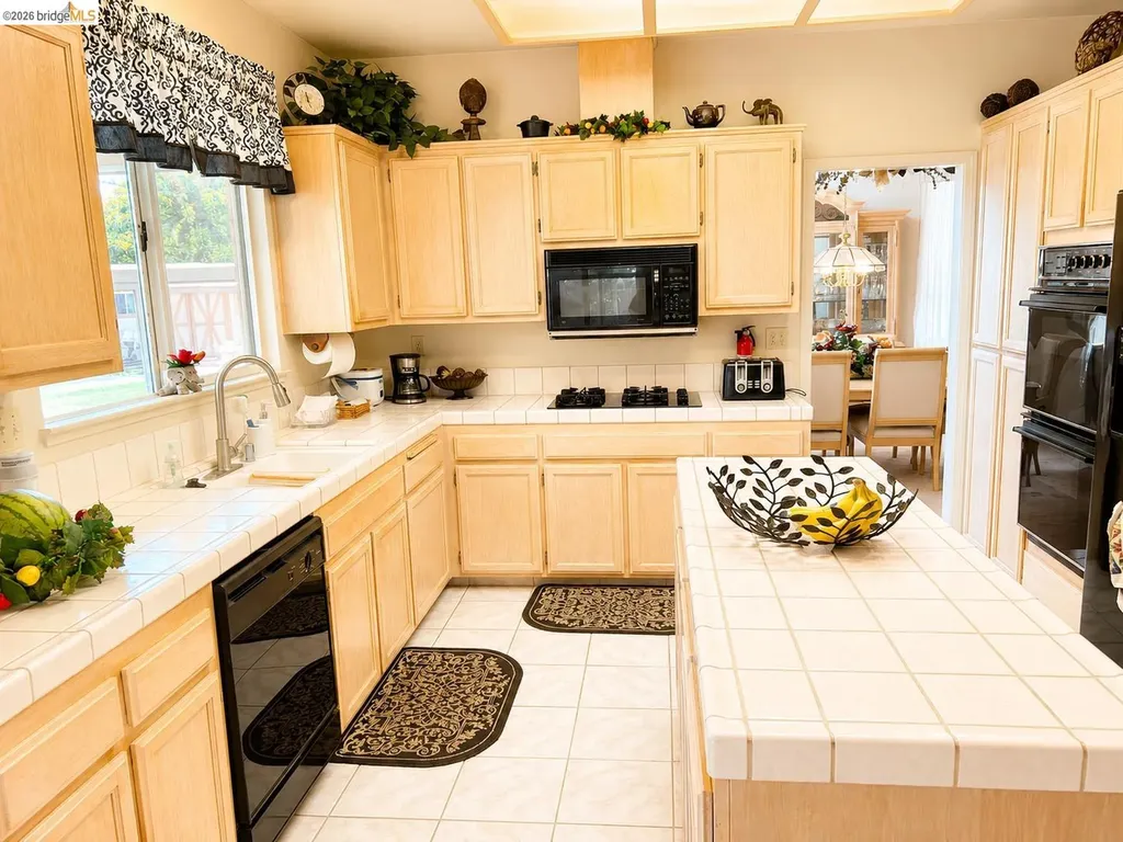 1039 Fennie Court Suisun City CA 94585