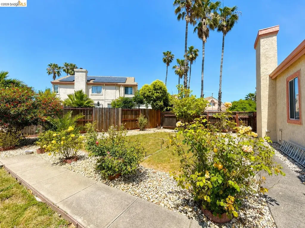 1039 Fennie Court Suisun City CA 94585