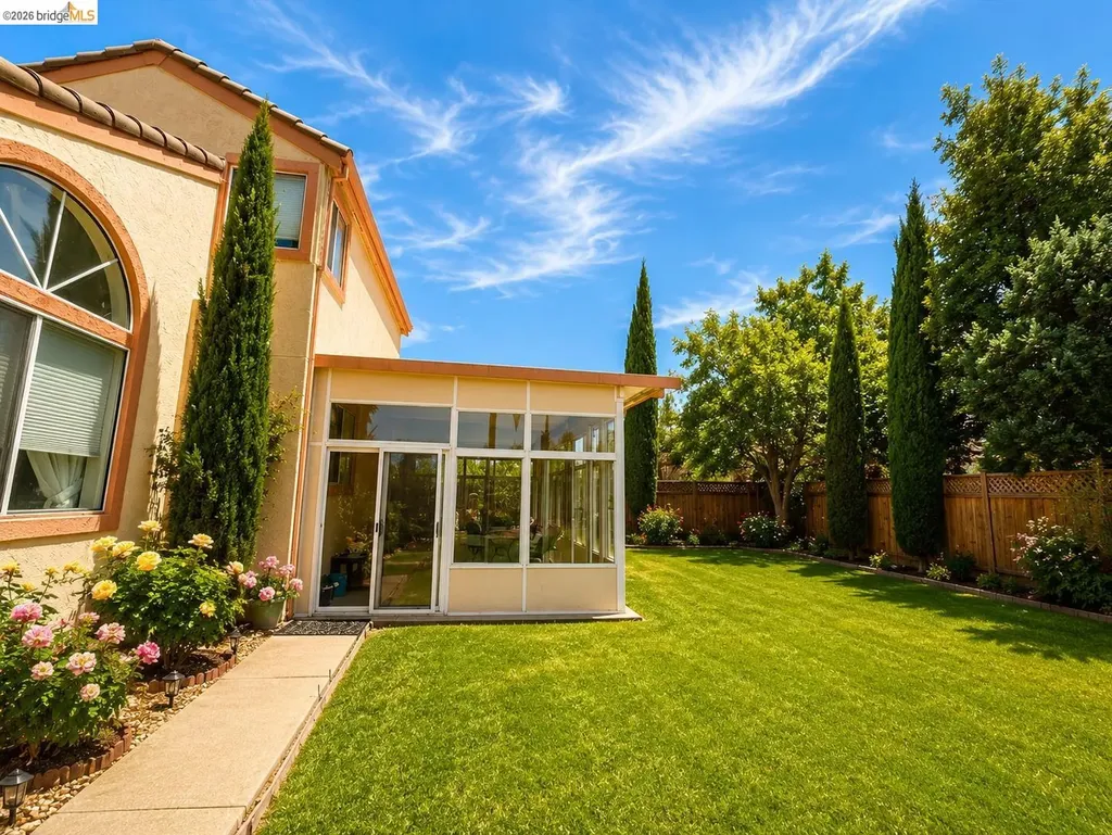 1039 Fennie Court Suisun City CA 94585